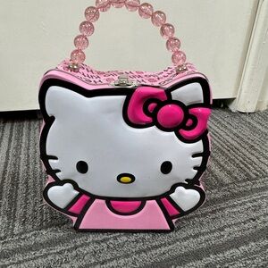 Hello Kitty Tin Lunchbox Purse Beaded Handle Collectible Sanrio/Tin Box Co. 2012